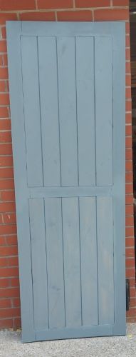 Frame ledge and brace gate